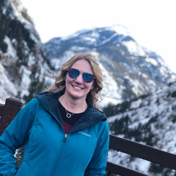 Meet your Posher, Zoe - Picture 1 of 1